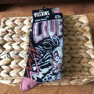 Disney Villains: Cruella de Vil crew socks